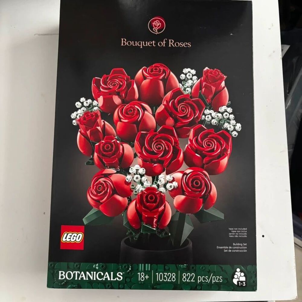 LEGO Icons Botanical Bouquet of Roses 10328 822 pcs 18+ Brick Separator